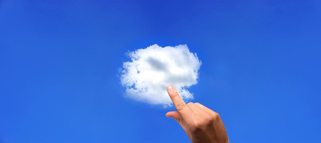 Serwery obsługujące chmurę obliczeniową i dane